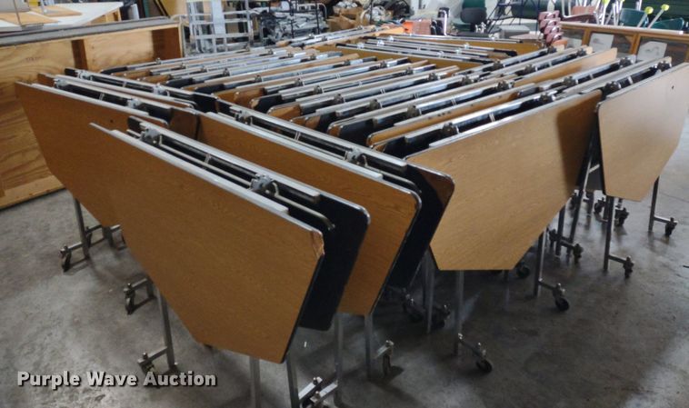 image for item DQ1748 Approximately 26 folding tables