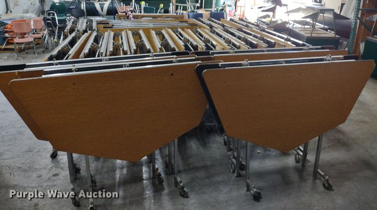 image for item DQ1748 Approximately 26 folding tables