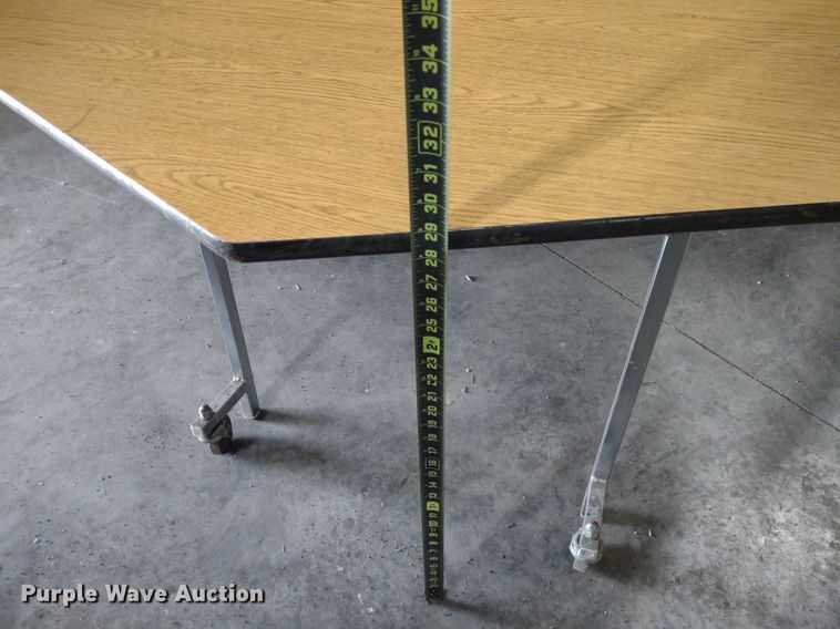 image for item DQ1748 Approximately 26 folding tables