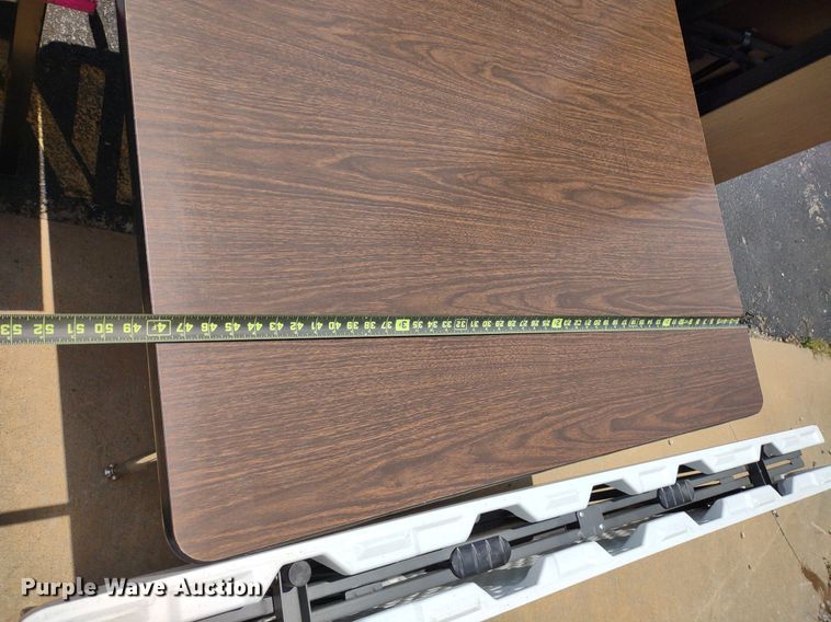 image for item DQ1749 Approximately 21 tables