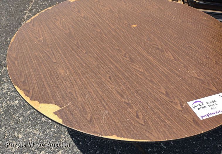 image for item DQ1749 Approximately 21 tables