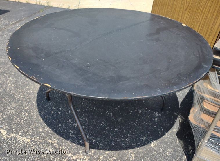 image for item DQ1749 Approximately 21 tables