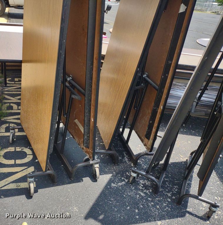 image for item DQ1749 Approximately 21 tables