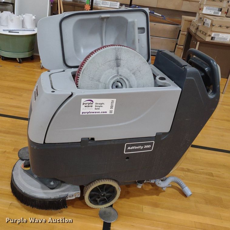 image for item DQ1751 Floor cleaning equipment