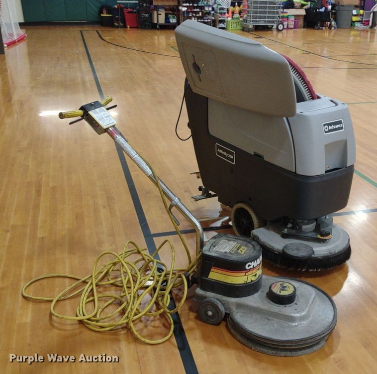 image for item DQ1751 Floor cleaning equipment