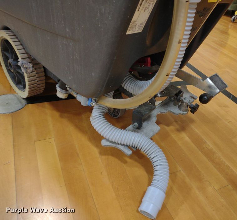 image for item DQ1751 Floor cleaning equipment