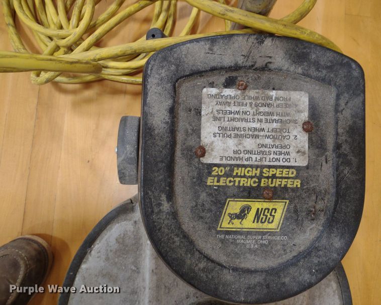 image for item DQ1751 Floor cleaning equipment