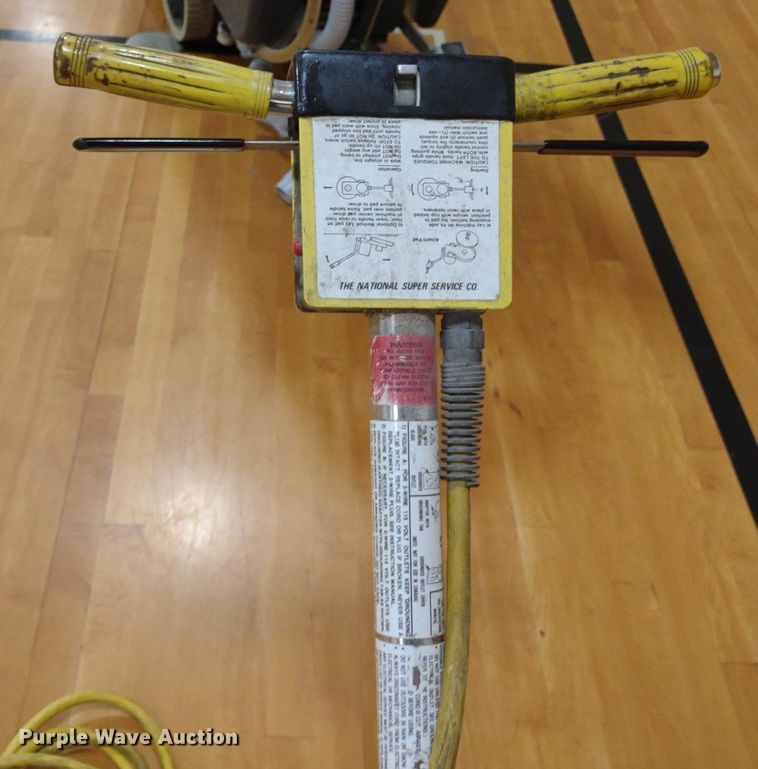 image for item DQ1751 Floor cleaning equipment