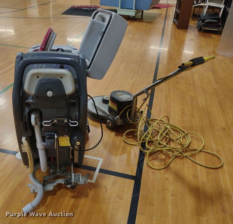 image for item DQ1751 Floor cleaning equipment