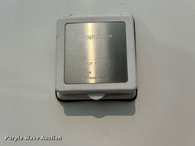 image for item DR4622 2013 H&H CA Series  enclosed cargo trailer