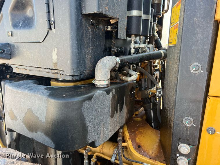 image for item DR5724 2018 Caterpillar 140M3  motor grader