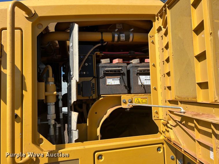 image for item DR5724 2018 Caterpillar 140M3  motor grader