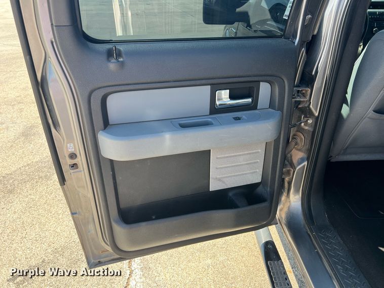 image for item DR5725 2012 Ford F150  SuperCrew pickup truck