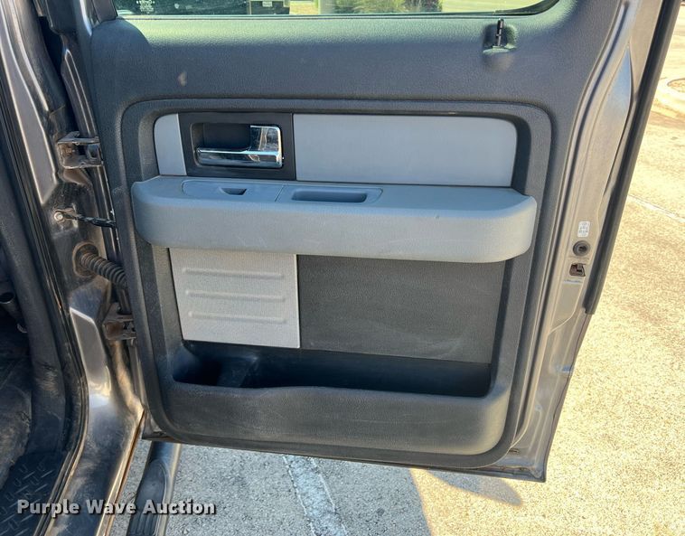 image for item DR5726 2014  Ford F150  SuperCrew pickup truck