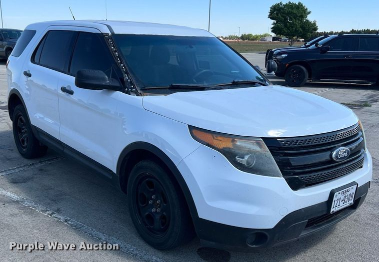 image for item DR5727 2013 Ford Explorer Police  SUV