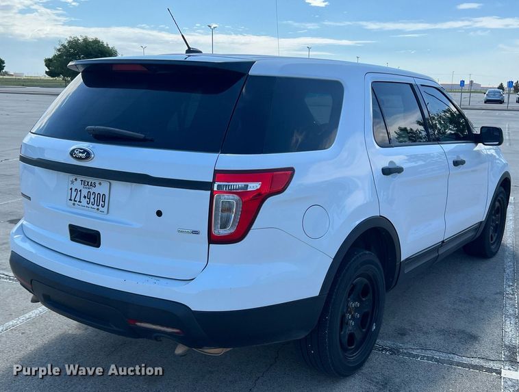 image for item DR5727 2013 Ford Explorer Police  SUV
