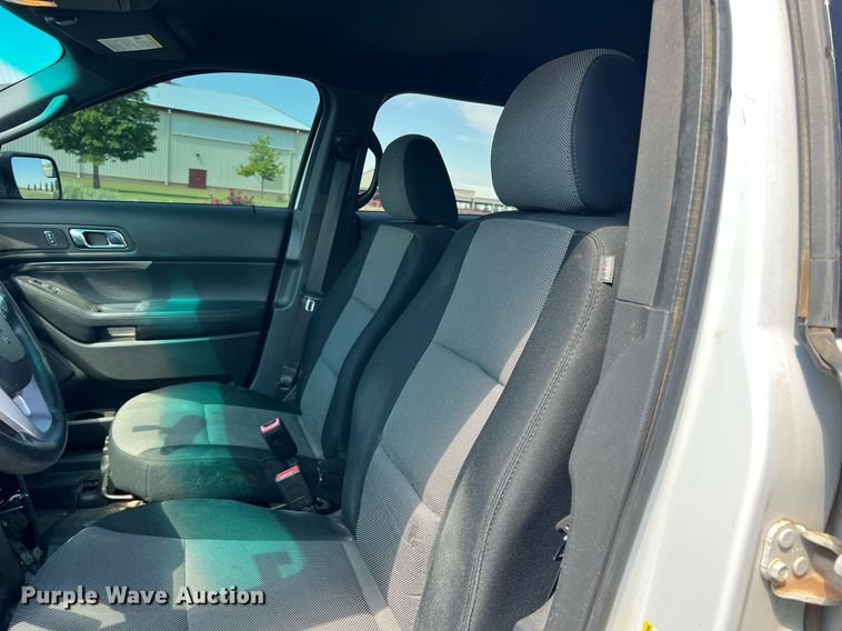 image for item DR5727 2013 Ford Explorer Police  SUV