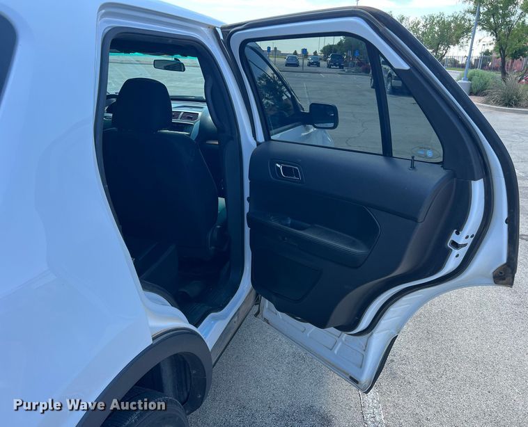 image for item DR5727 2013 Ford Explorer Police  SUV