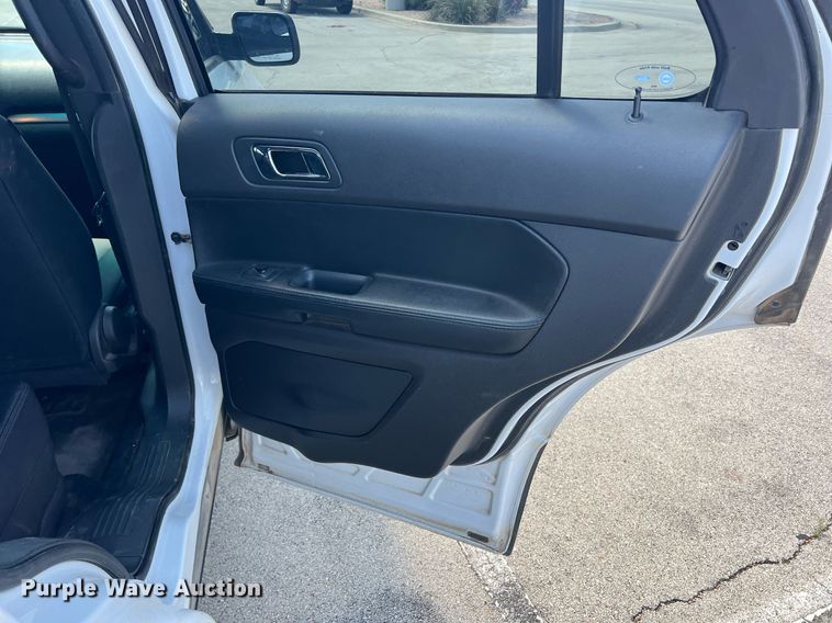 image for item DR5727 2013 Ford Explorer Police  SUV