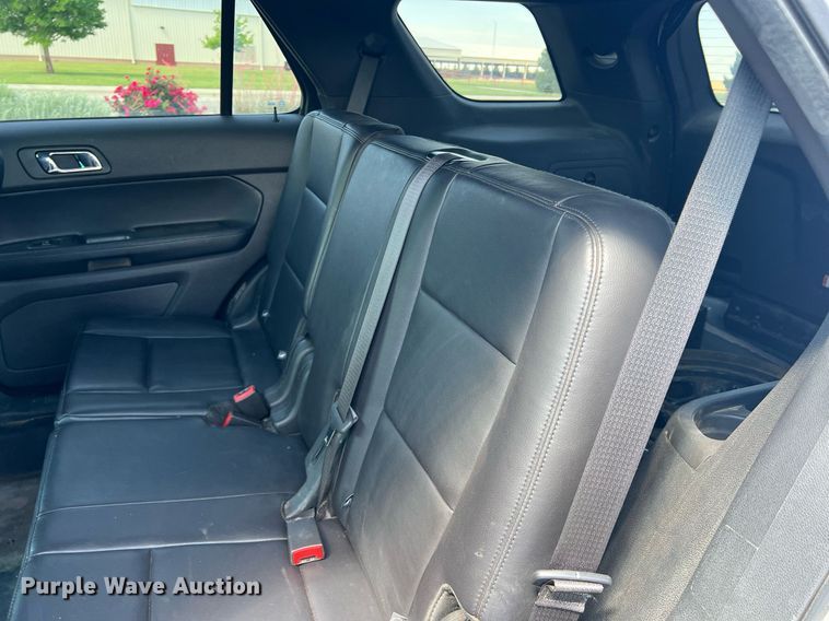 image for item DR5727 2013 Ford Explorer Police  SUV