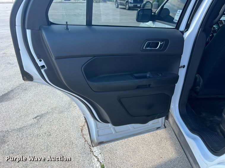 image for item DR5727 2013 Ford Explorer Police  SUV