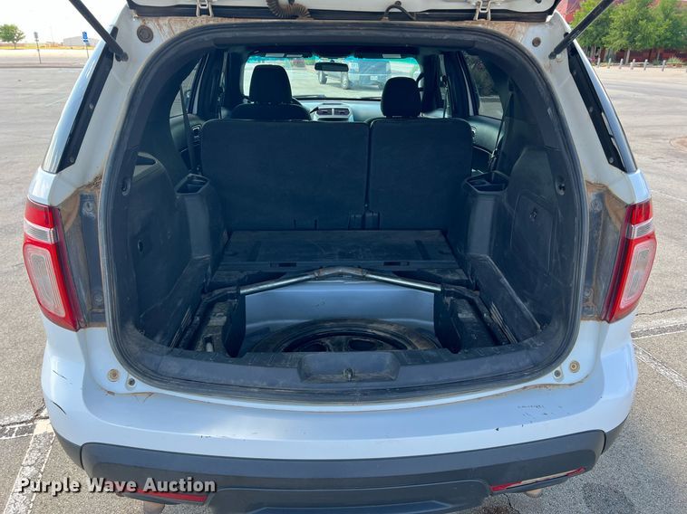 image for item DR5727 2013 Ford Explorer Police  SUV