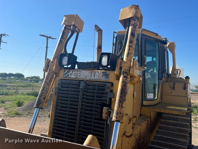 image for item DR5741 1998 Caterpillar D6R  dozer