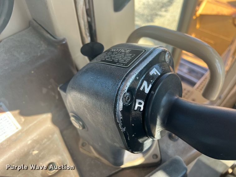 image for item DR5741 1998 Caterpillar D6R  dozer