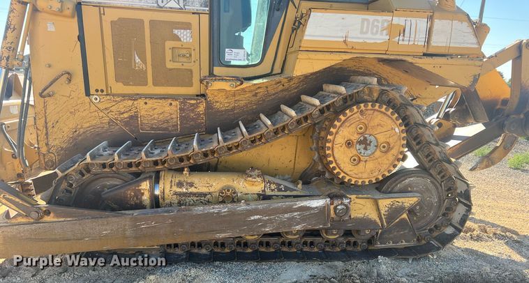 image for item DR5741 1998 Caterpillar D6R  dozer