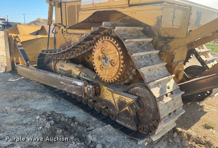 image for item DR5741 1998 Caterpillar D6R  dozer