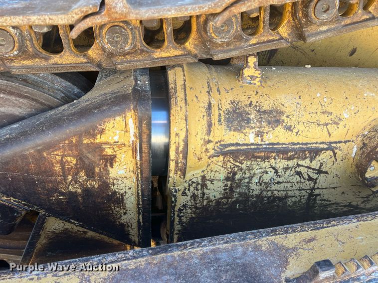 image for item DR5741 1998 Caterpillar D6R  dozer