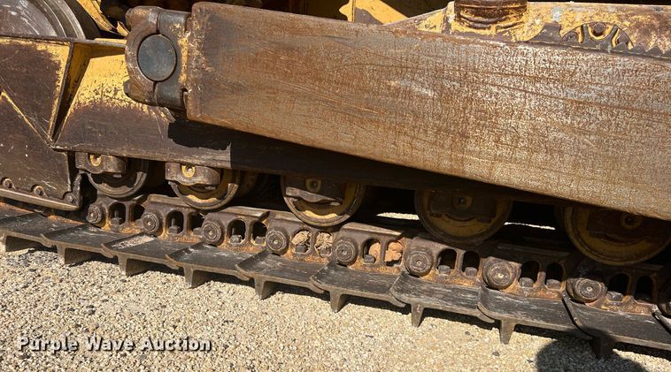 image for item DR5741 1998 Caterpillar D6R  dozer
