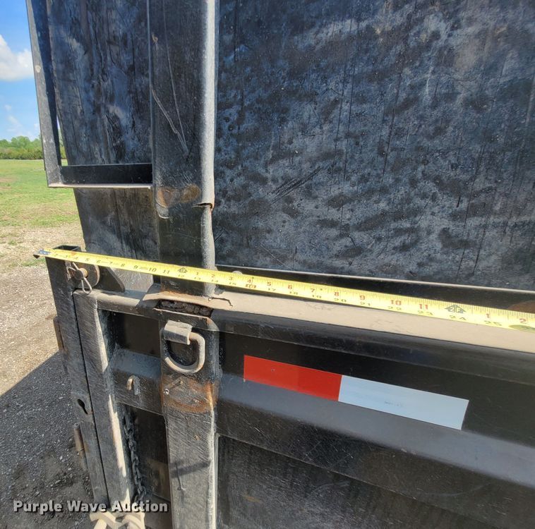 image for item FC9213 2009 Load Trail  dump trailer