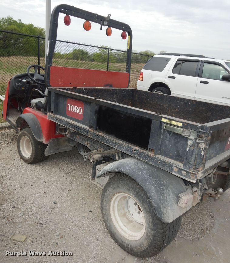 image for item IB9846 2004 Toro Workman 3100  utility vehicle