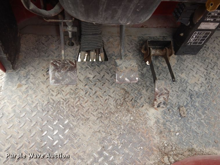 image for item IB9846 2004 Toro Workman 3100  utility vehicle