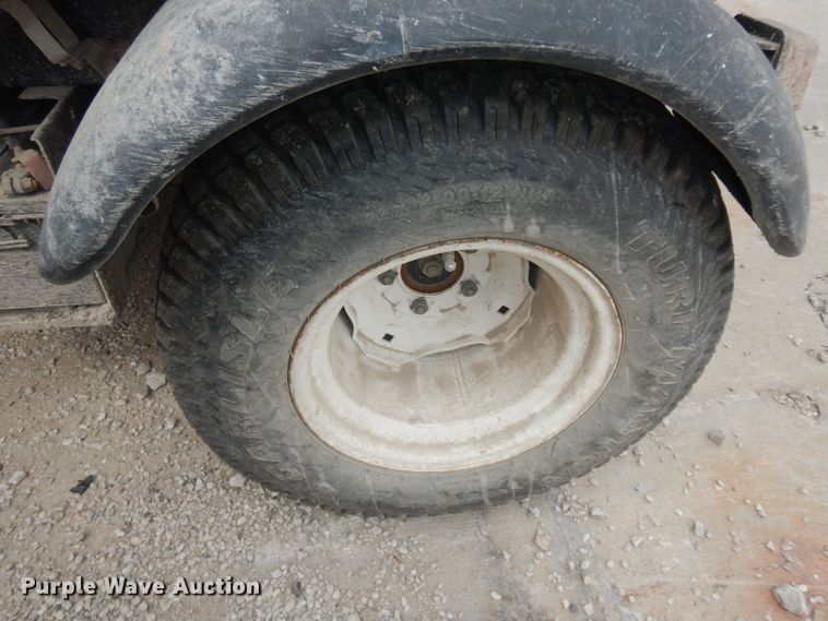 image for item IB9846 2004 Toro Workman 3100  utility vehicle