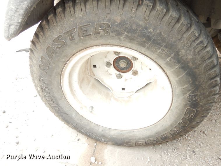 image for item IB9846 2004 Toro Workman 3100  utility vehicle