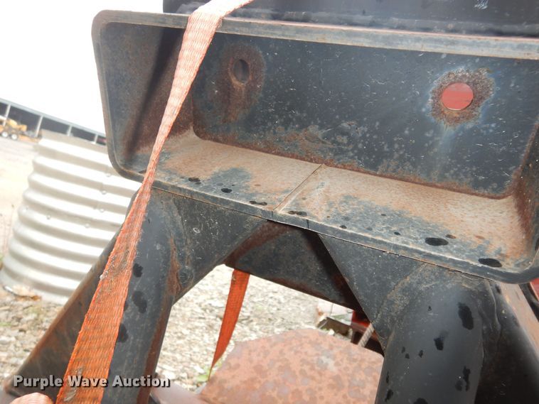 image for item IB9875 (2) bale spears