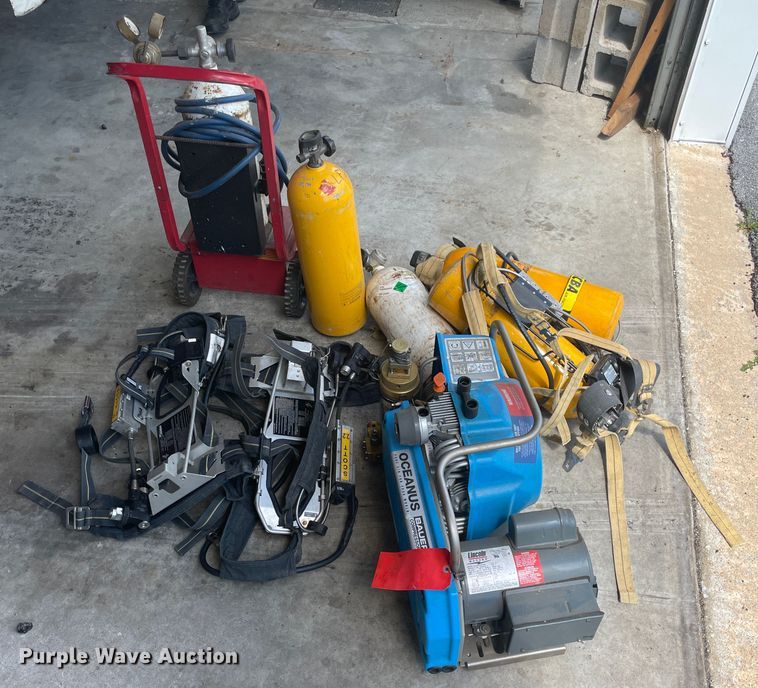 image for item IC9441 Bauer Oceanus  air compressor