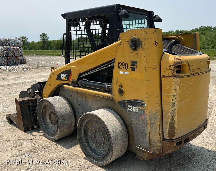 image for item II9018 2013 Caterpillar 236B3  skid steer loader