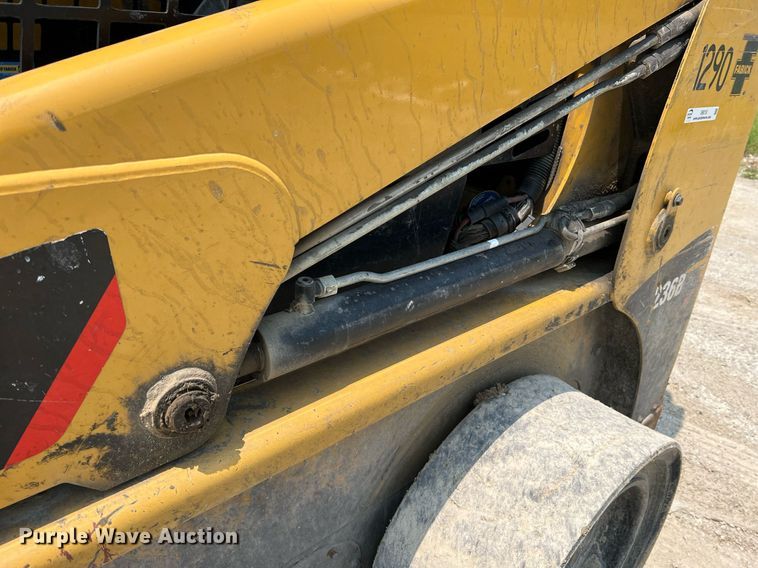 image for item II9018 2013 Caterpillar 236B3  skid steer loader