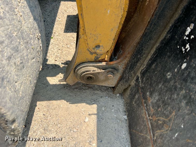 image for item II9018 2013 Caterpillar 236B3  skid steer loader