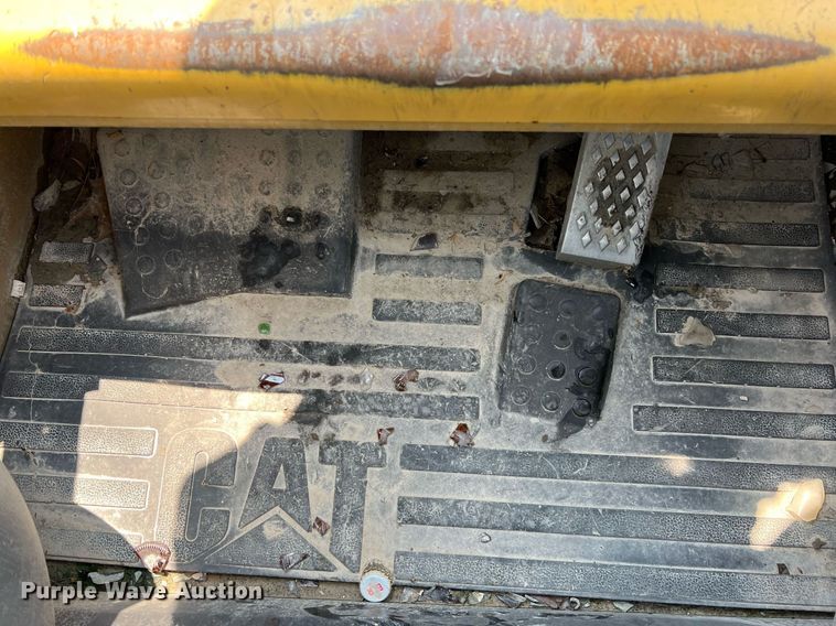 image for item II9018 2013 Caterpillar 236B3  skid steer loader