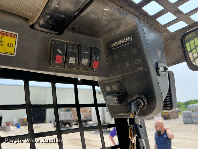 image for item II9018 2013 Caterpillar 236B3  skid steer loader