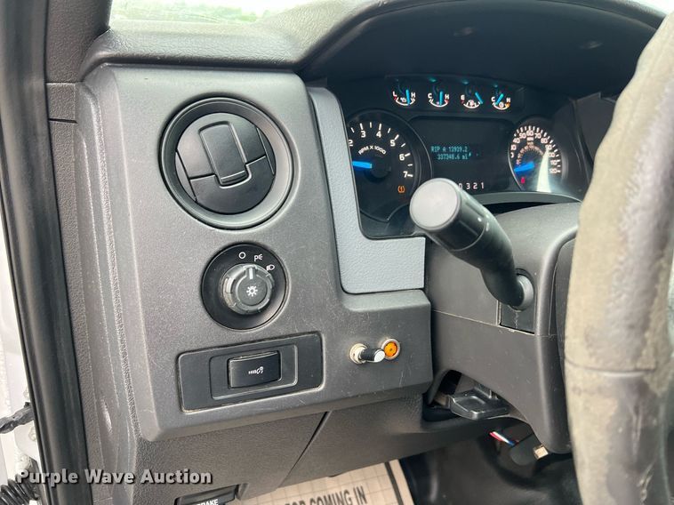 image for item II9023 2013 Ford F150 XL  SuperCab pickup truck