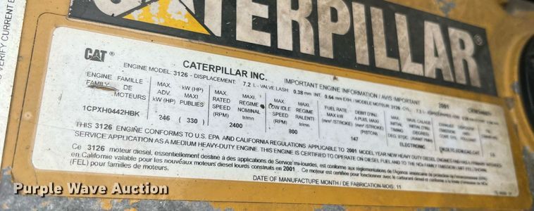 image for item II9024 2002 Chevrolet C7500  digger derrick truck