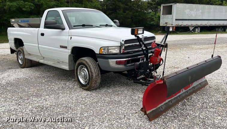 image for item II9025 2001 Dodge Ram 2500  pickup truck