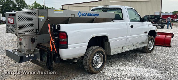 image for item II9025 2001 Dodge Ram 2500  pickup truck