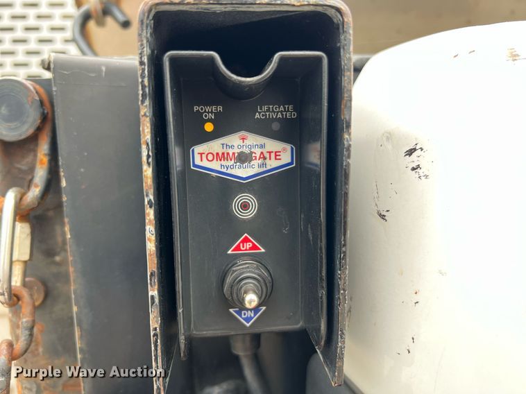 image for item II9025 2001 Dodge Ram 2500  pickup truck