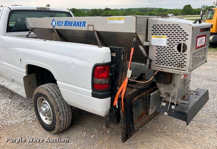 image for item II9025 2001 Dodge Ram 2500  pickup truck